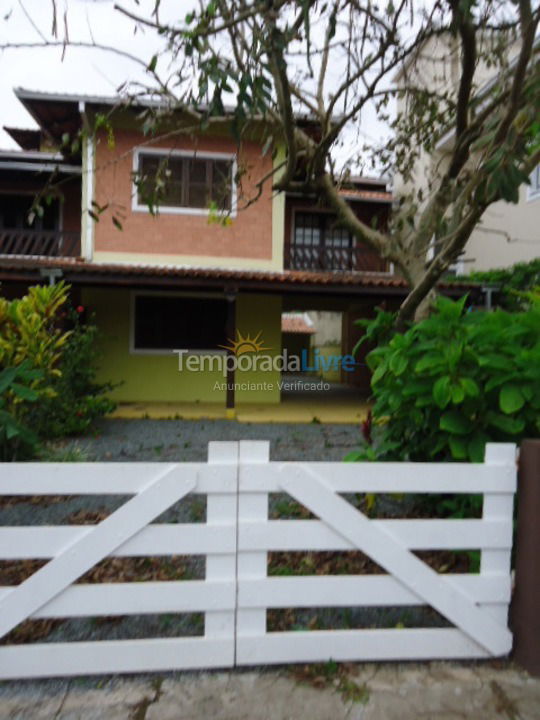 Casa para alquiler de vacaciones em São Francisco do Sul (Ubatuba)