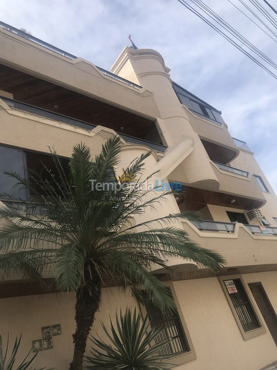 Apartment for vacation rental in Bombinhas (Praia de Bombinhas)