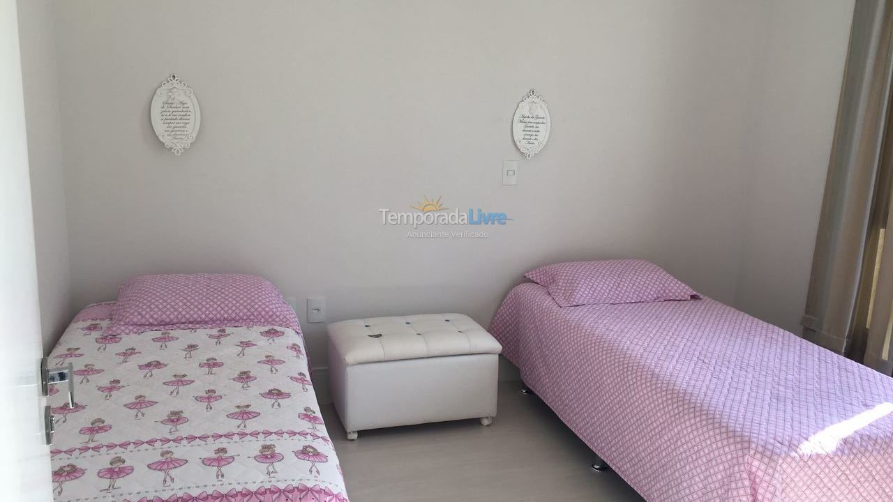 Apartment for vacation rental in Itapema (Meia Praia)