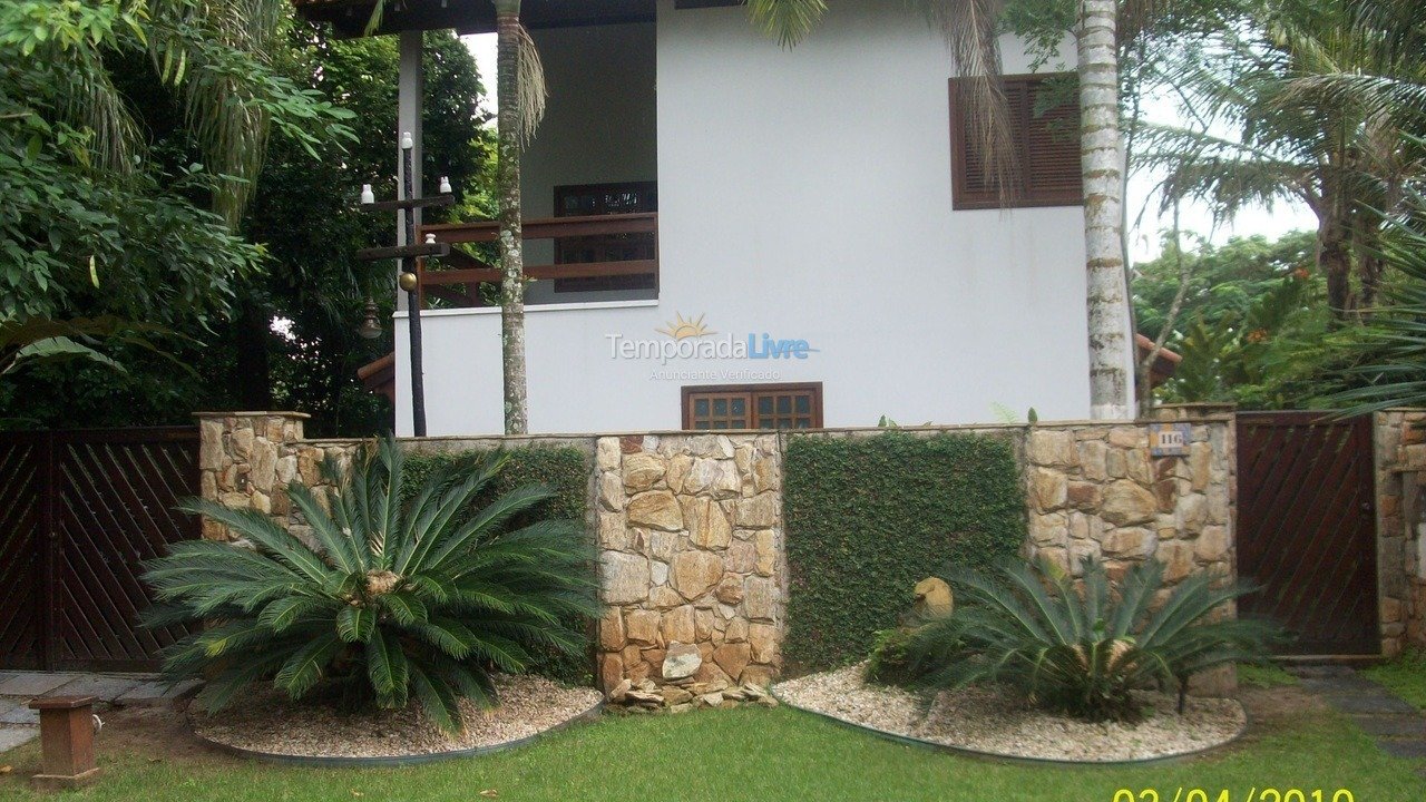 Casa para alquiler de vacaciones em São Sebastião (Praia da Jureia)