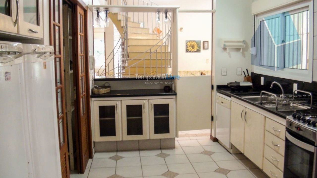 House for vacation rental in Florianópolis (Cachoeira do Bom Jesus)