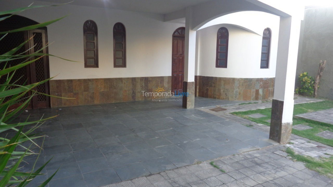 Casa para aluguel de temporada em Guarapari (Praia do Morro)