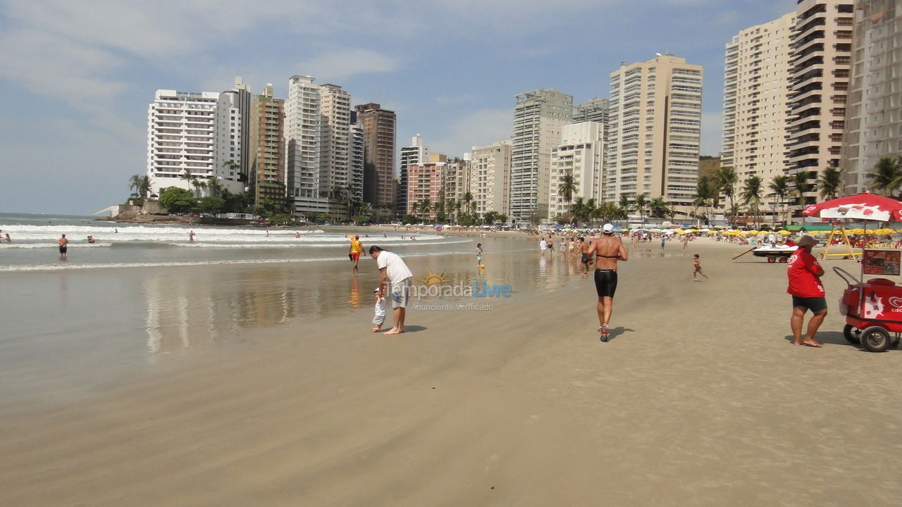 Apartment for vacation rental in Guarujá (Astúrias)