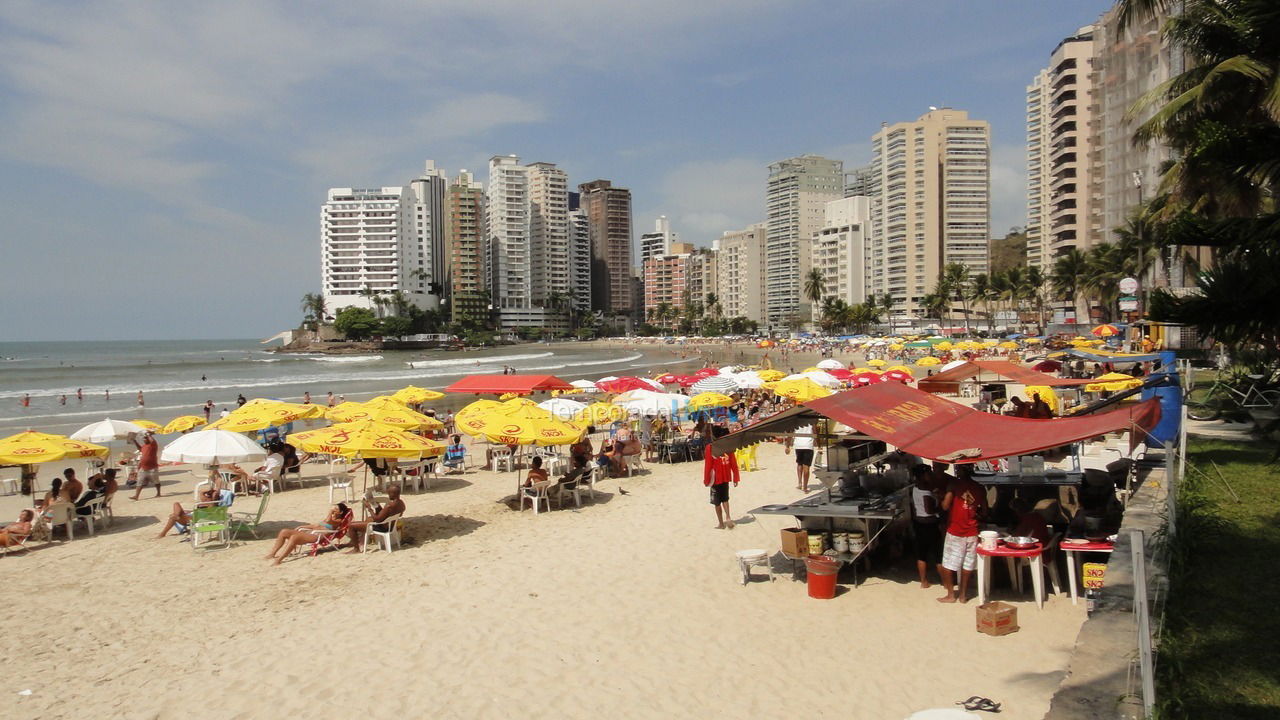 Apartment for vacation rental in Guarujá (Astúrias)