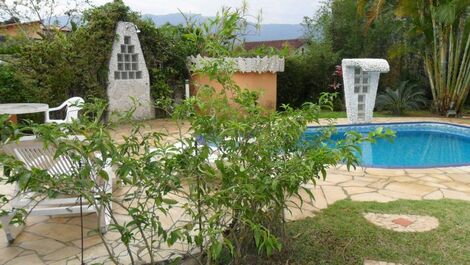 Casa p/16 pessoas com piscina - Cond. Morada da Praia