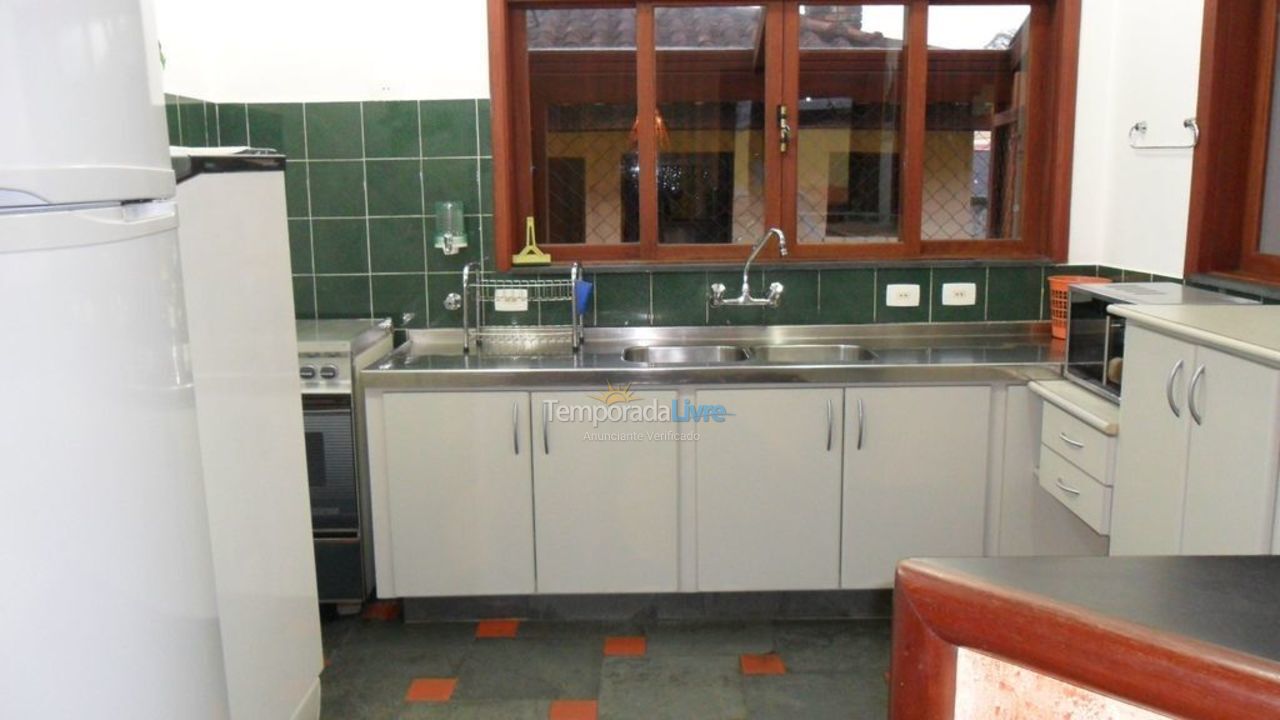 Casa para aluguel de temporada em Bertioga (Boraceia)