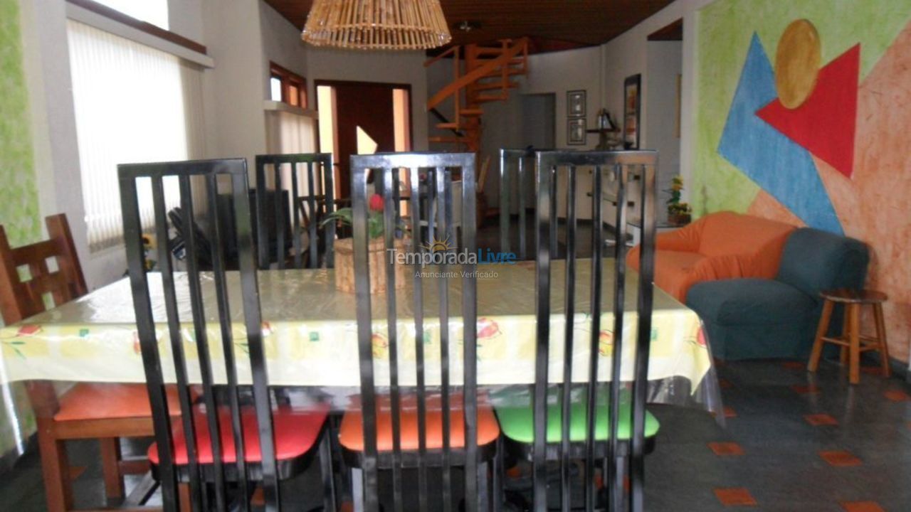 Casa para aluguel de temporada em Bertioga (Boraceia)