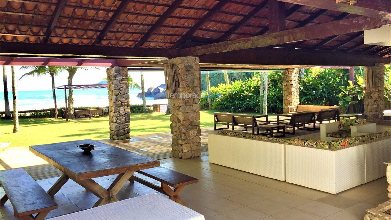 Casa para alquiler de vacaciones em São Sebastião (Camburi)