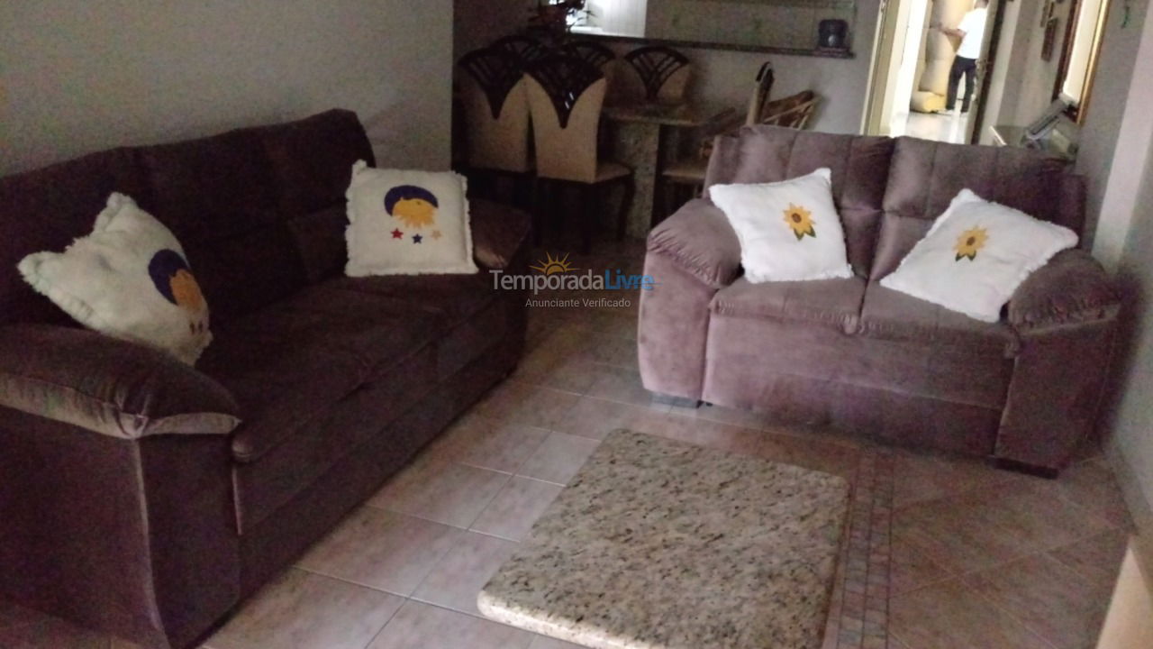 Apartamento para aluguel de temporada em Itapema (Meia Praia)
