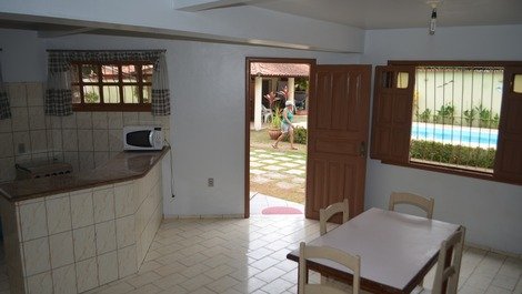 House with 6 bedrooms and pool, Wi-Fi, sleeps 45 people