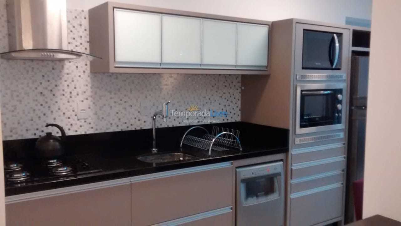 Apartamento para aluguel de temporada em Florianopolis (Praia dos Ingleses)