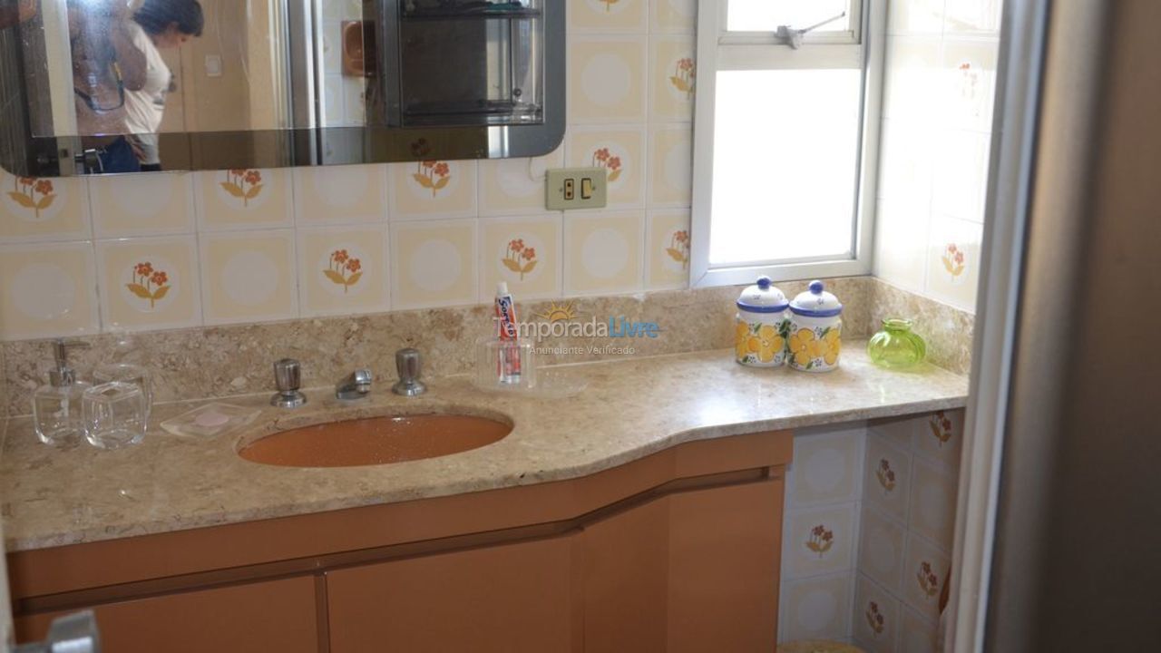 Apartment for vacation rental in Guarujá (Astúrias)
