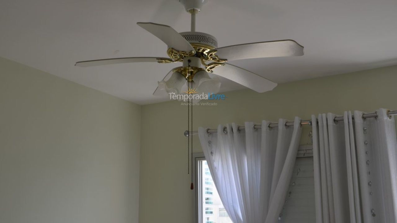 Apartment for vacation rental in Guarujá (Astúrias)