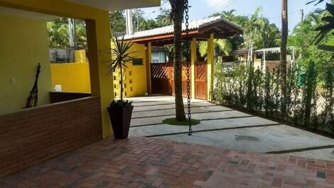 6 SUITES, AIR, WI-FI, GUARATUBA BEACH WITH NATURE QUIET PLACE