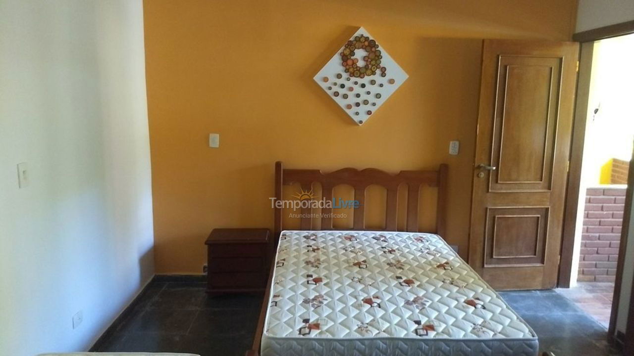 Casa para alquiler de vacaciones em Bertioga (Praia de Guaratuba)