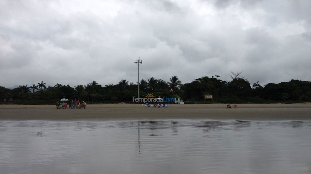 Casa para aluguel de temporada em Bertioga (Praia de Guaratuba)