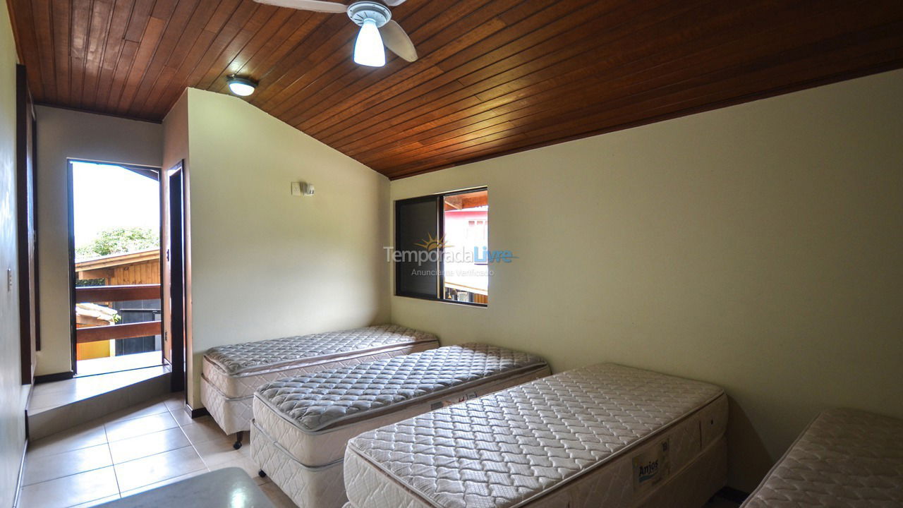 House for vacation rental in Bombinhas (Mariscal)