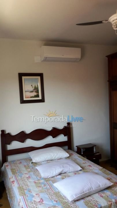 Apartment for vacation rental in Praia Grande (Jardim Solemar)