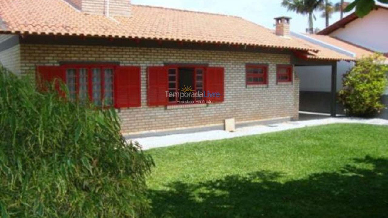 Casa para aluguel de temporada em Florianopolis (Praia dos Ingleses)