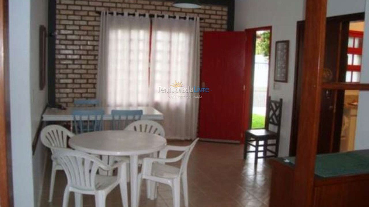 Casa para aluguel de temporada em Florianopolis (Praia dos Ingleses)