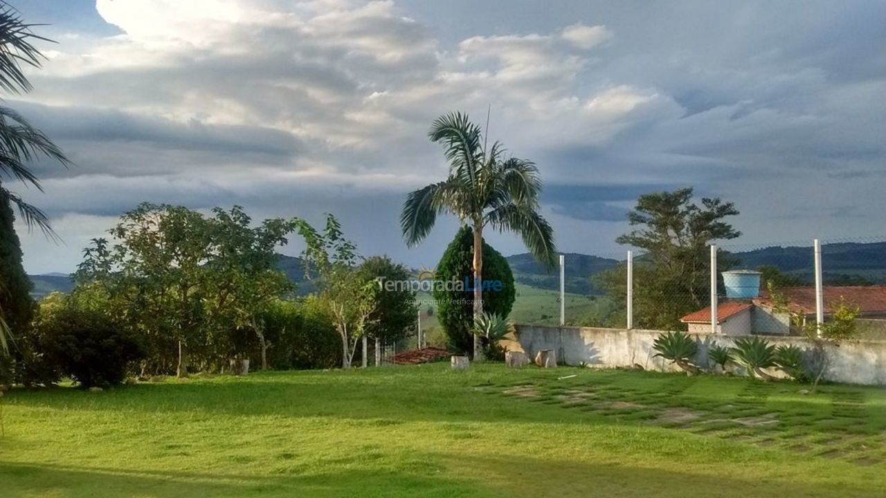Chácara / sítio para aluguel de temporada em Atibaia (Residencial Pararanga)