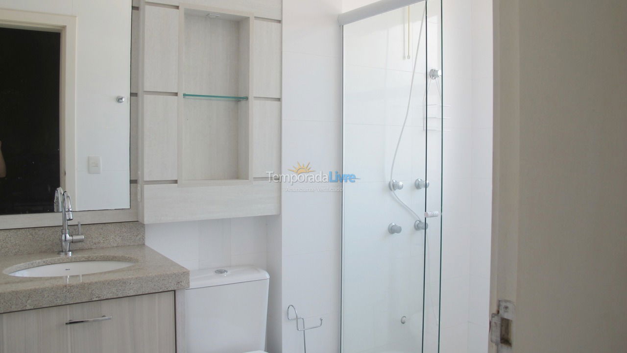 Apartamento para alquiler de vacaciones em Itapema (Meia Praia)