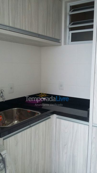 Apartamento para aluguel de temporada em Itapema (Meia Praia)