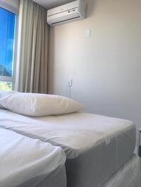 Lindo apartamento frente mar com 2 dormitórios