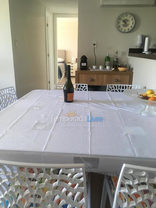 Apartamento para aluguel de temporada em Camaçari (Praia de Guarajuba)