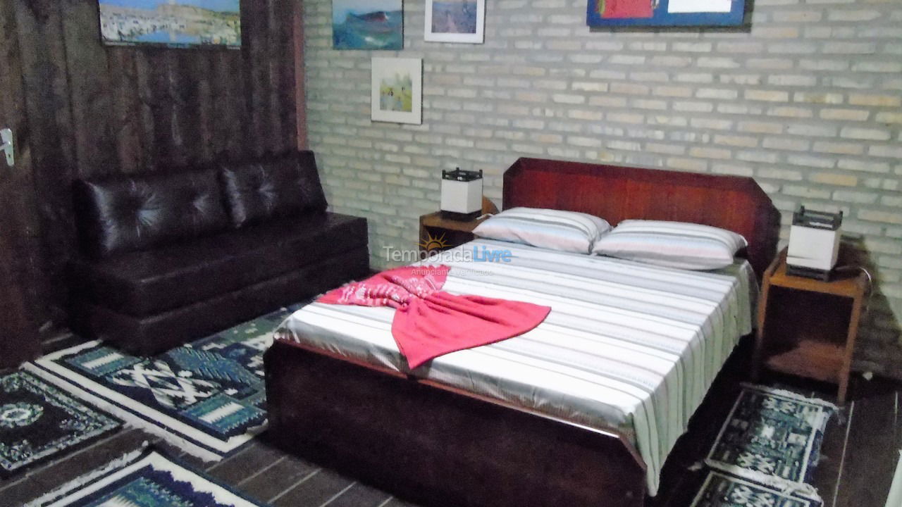 Apartamento para aluguel de temporada em Bombinhas (Praia de Quatro Ilhas)