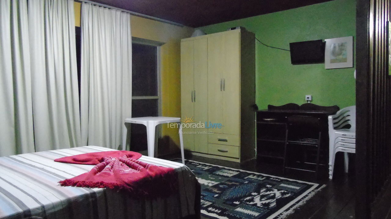 Apartamento para aluguel de temporada em Bombinhas (Praia de Quatro Ilhas)