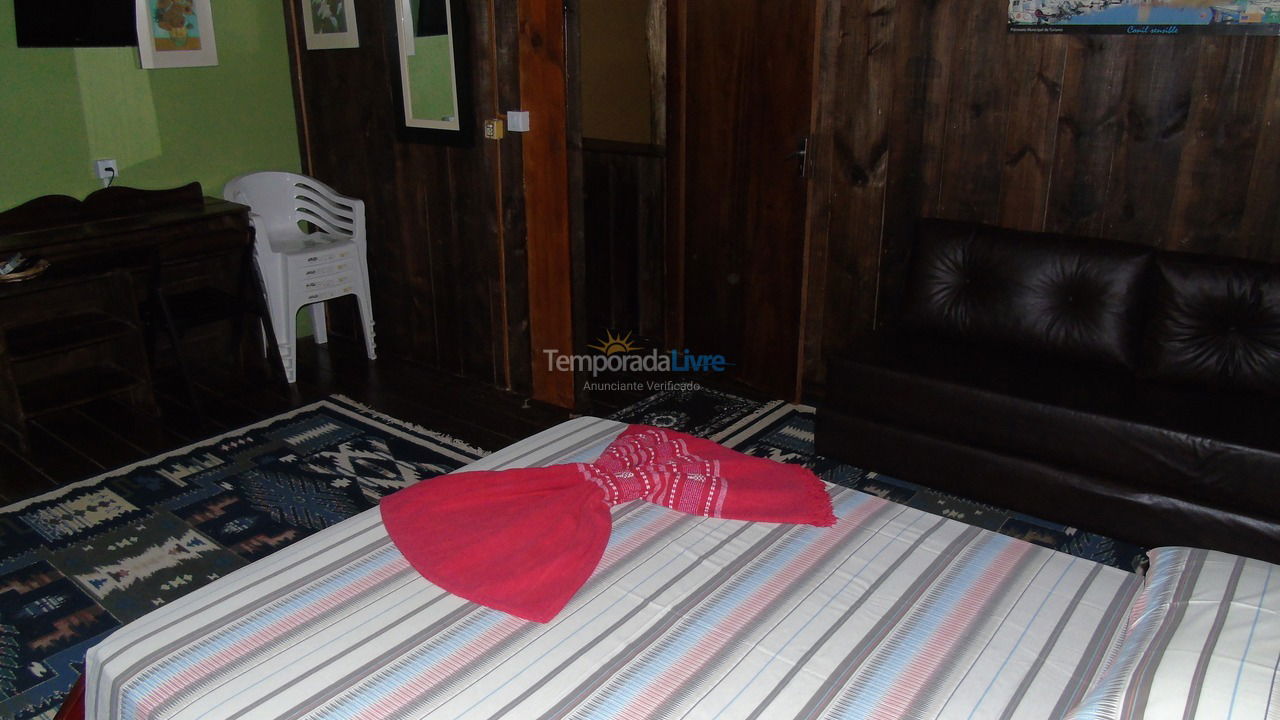 Apartamento para aluguel de temporada em Bombinhas (Praia de Quatro Ilhas)