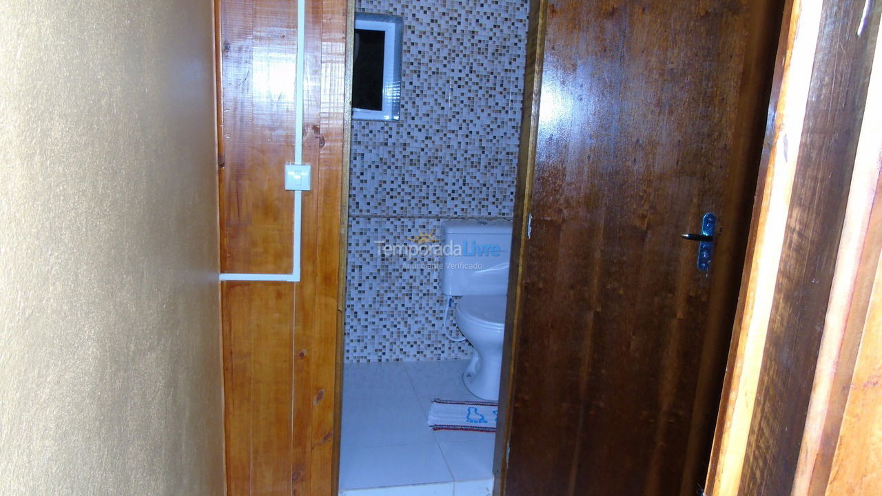 Apartamento para aluguel de temporada em Bombinhas (Praia de Quatro Ilhas)