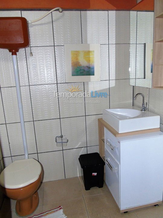 Apartamento para aluguel de temporada em Bombinhas (Praia de Quatro Ilhas)