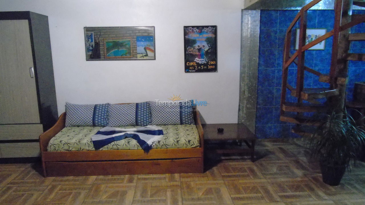 Apartamento para aluguel de temporada em Bombinhas (Praia de Quatro Ilhas)