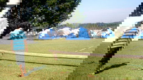Hermosa chacara en Ibiuna, capacidad para 100 personas durante la noche