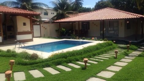 House ample comfortable pool churrasq., Games room, WI-FI 30m from the sea