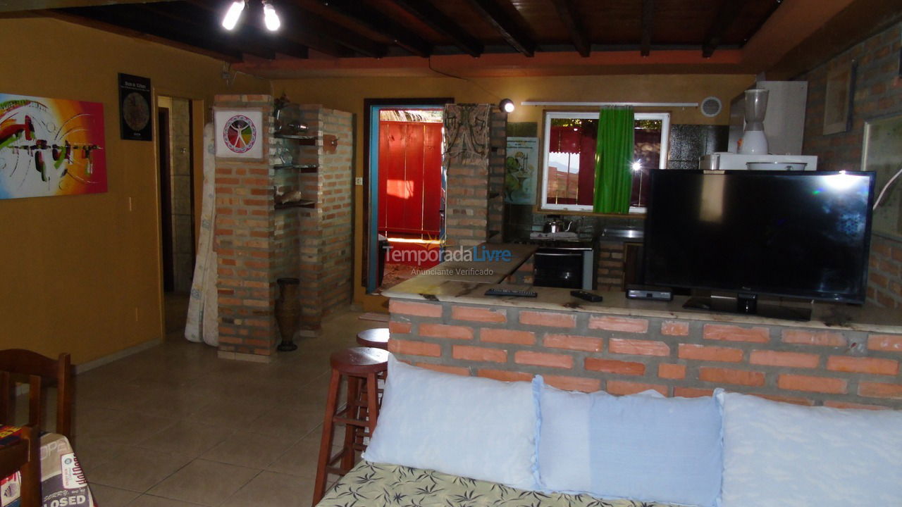Apartamento para aluguel de temporada em Bombinhas (Praia de Quatro Ilhas)