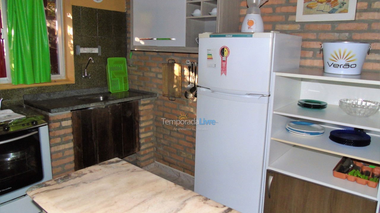 Apartamento para aluguel de temporada em Bombinhas (Praia de Quatro Ilhas)