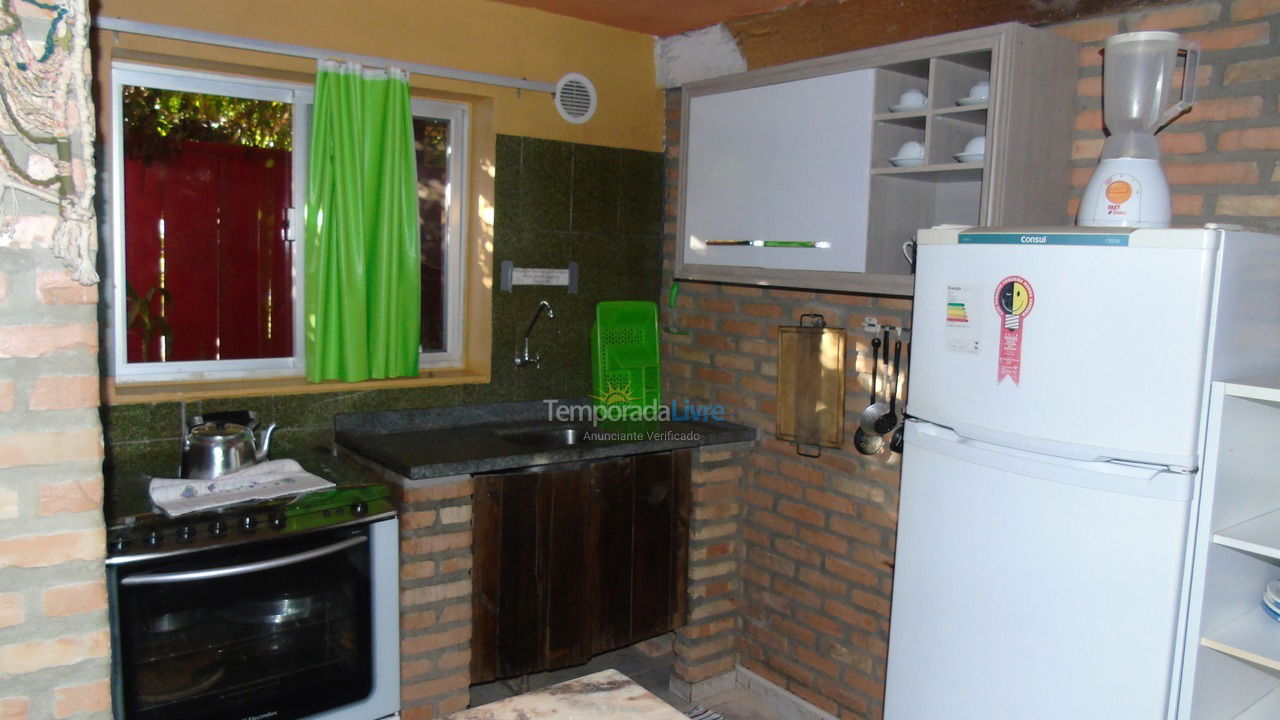 Apartamento para aluguel de temporada em Bombinhas (Praia de Quatro Ilhas)