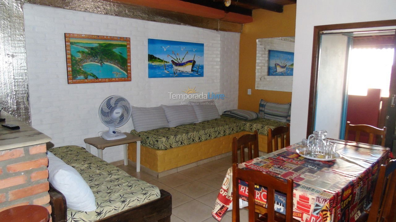 Apartamento para aluguel de temporada em Bombinhas (Praia de Quatro Ilhas)