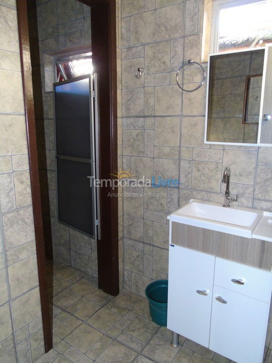 Apartamento para aluguel de temporada em Bombinhas (Praia de Quatro Ilhas)