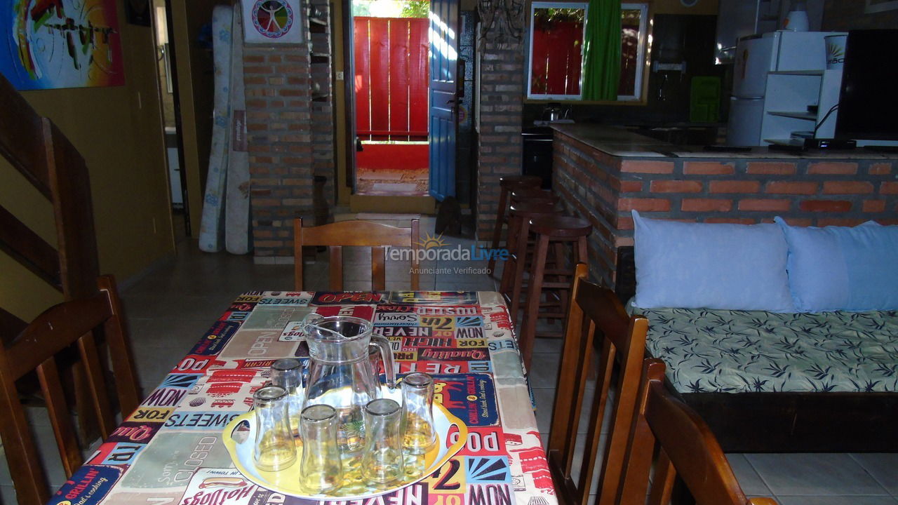 Apartamento para aluguel de temporada em Bombinhas (Praia de Quatro Ilhas)