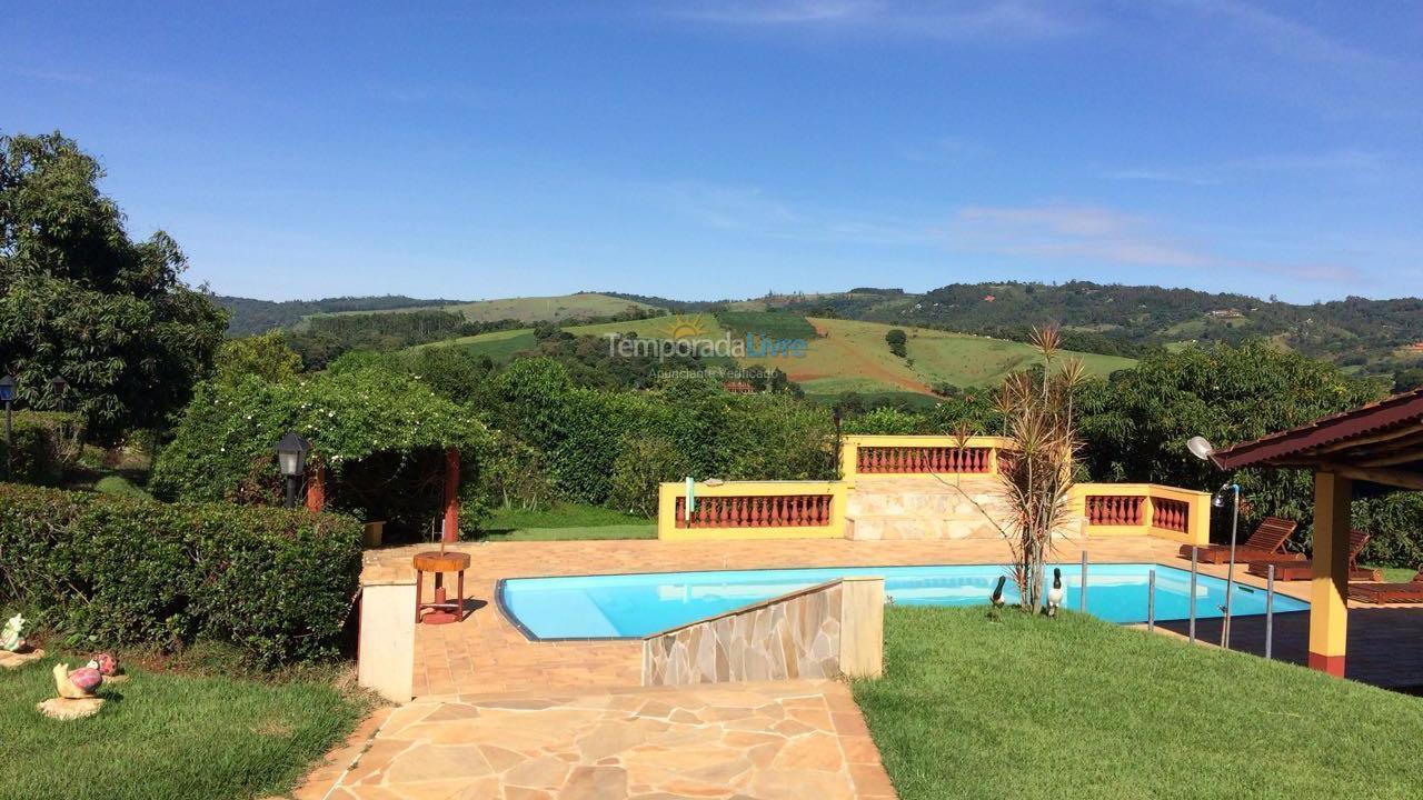 Granja para alquiler de vacaciones em Bragança Paulista (Chácara Por do Sol)