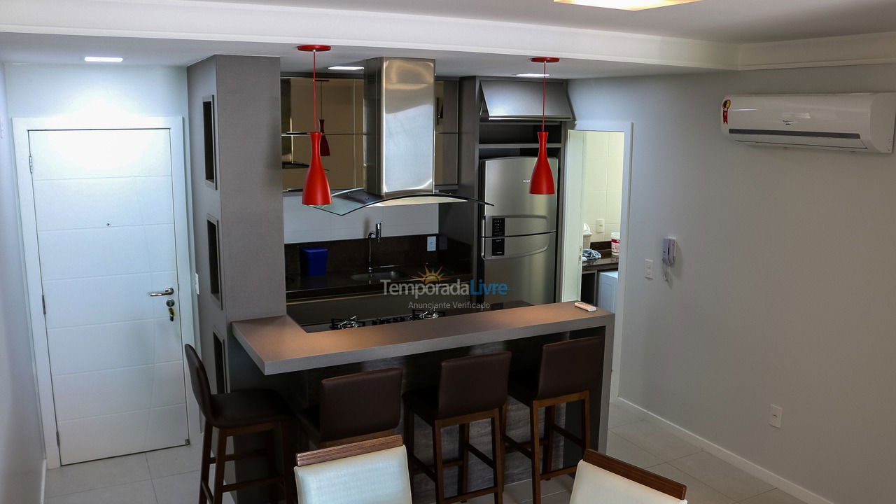 Apartamento para aluguel de temporada em Florianopolis (Praia dos Ingleses)
