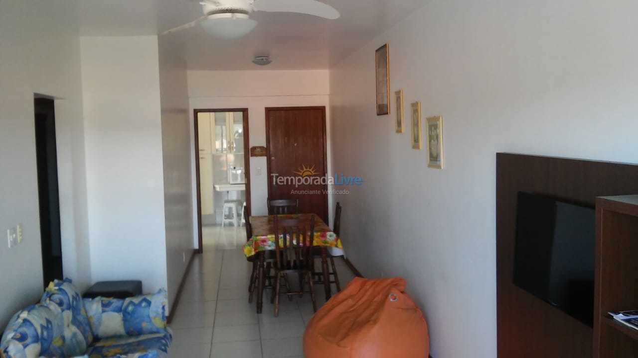 Apartamento para aluguel de temporada em Cabo Frio (Praia do Forte)