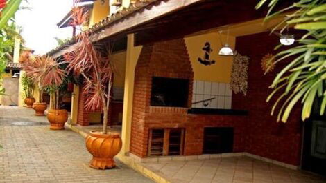 Acogedora casa adosada en Cond. cerrado en Juquehy Beach a 30m del mar