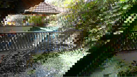 CASA EN CONDOMINIO EN MARESIAS EN LA MATA ATLÁNTICA - PARAÍSO