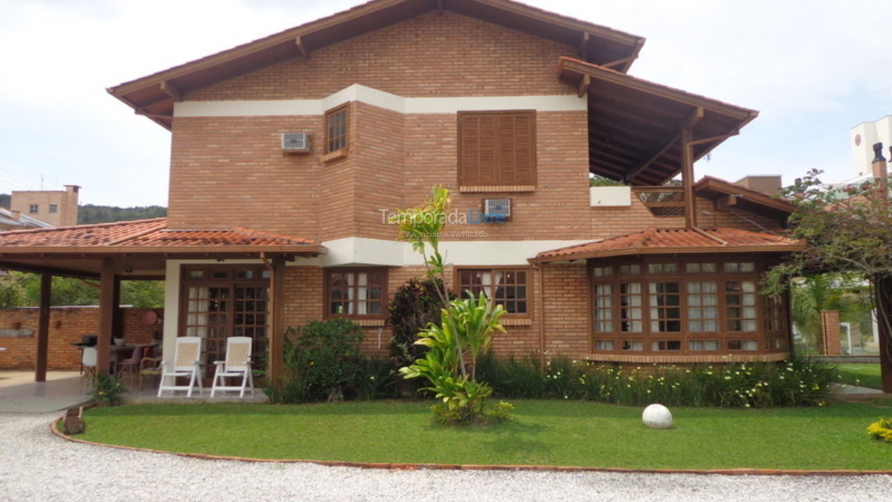 Casa para alquiler de vacaciones em Florianópolis (Cachoeira do Bom Jesus)