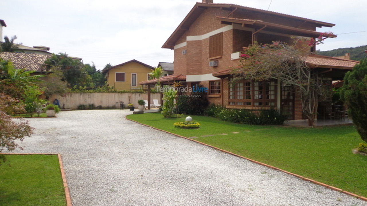 Casa para alquiler de vacaciones em Florianópolis (Cachoeira do Bom Jesus)